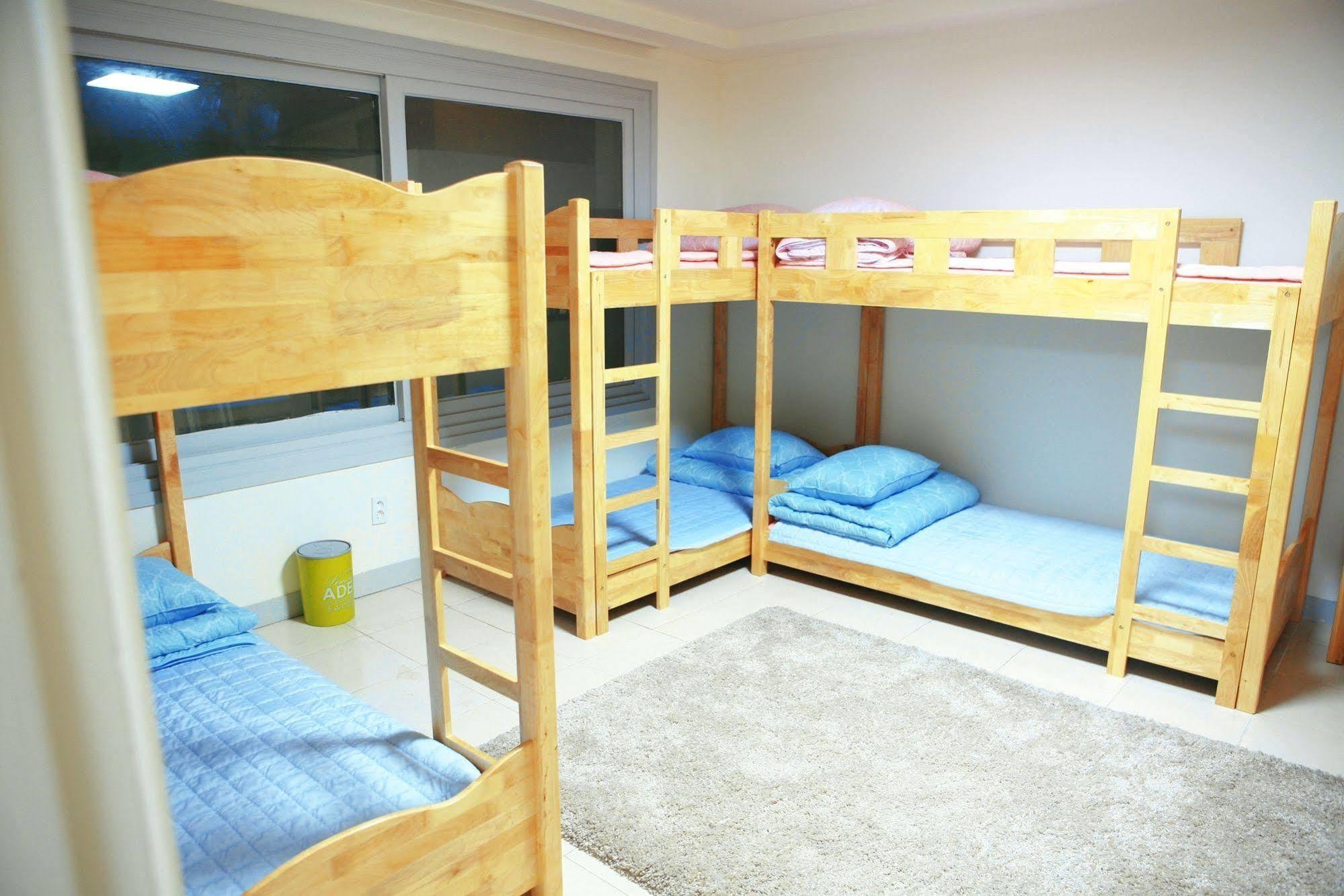 Guesthouse Mate Пусан Екстериор снимка